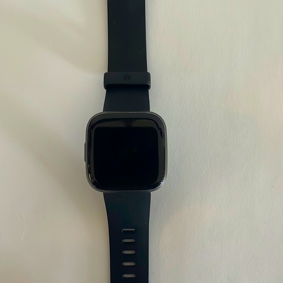 fitbit Other - Black FitBit Versa 2